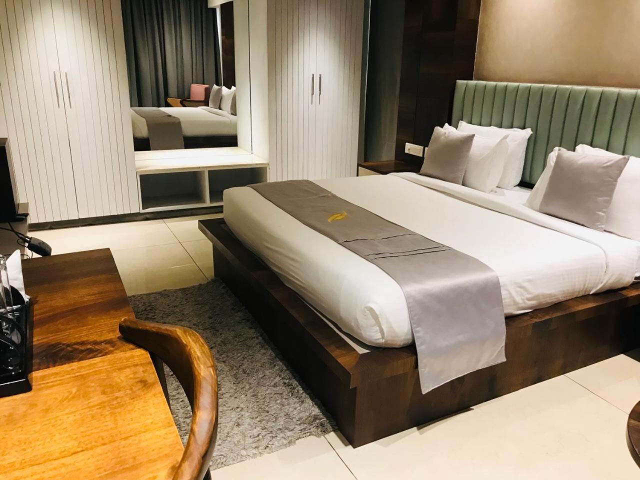 Narthaki Boutique Hotel バンガロール エクステリア 写真